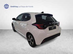 Vehicle image TOYOTA Yaris 1.5 VVT-i HSD Trend