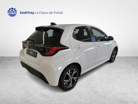 Vehicle image 4 Vehicle image 4