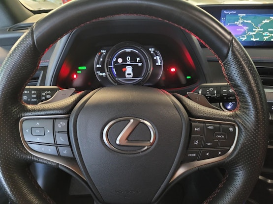 Vehicle image 14