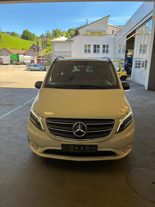 Mercedes-Benz Vito 124 Kombi E 2.0 CDI