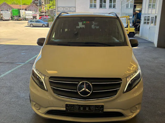 Mercedes-Benz Vito 124 Kombi E 2.0 CDI