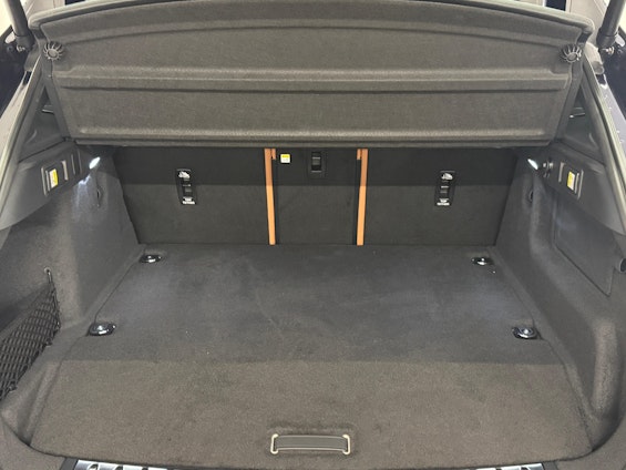 Vehicle image 13 Vehicle image 13