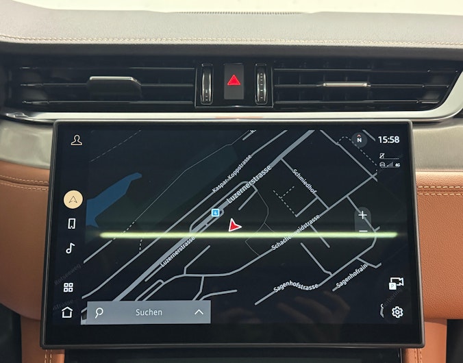 Vehicle image JAGUAR F-PACE