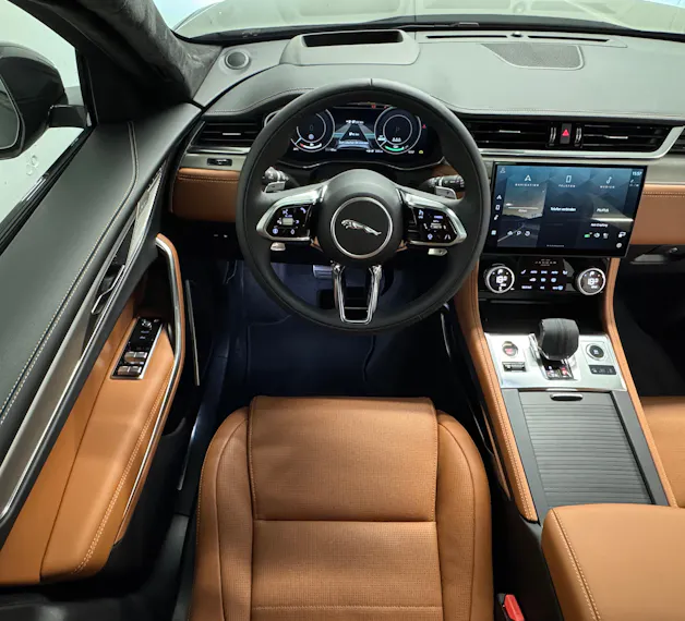 Jaguar F-Pace 2.0 P400e R-Dynamic HSE 90th Anniversary Ed. AWD