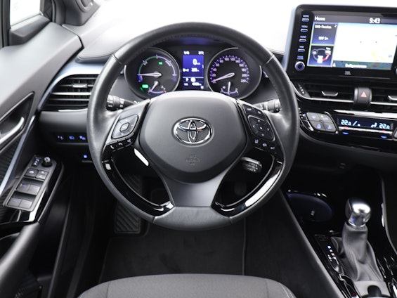 Vehicle image 9