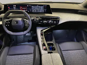 Peugeot 3008 1.2 Hybrid Allure Premium