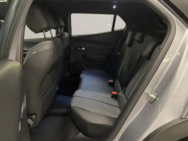 Peugeot 2008 1.2 Hybrid Allure Premium