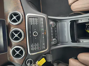Mercedes-Benz GLA 250 Urban 4m