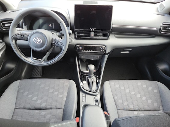 Vehicle image 12