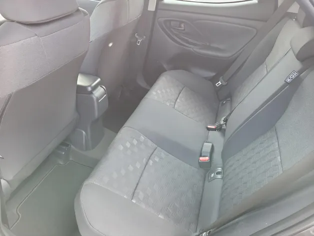 Toyota Yaris 1.5 VVT-i HSD Trend
