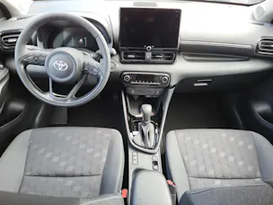 Toyota Yaris 1.5 VVT-i HSD Trend