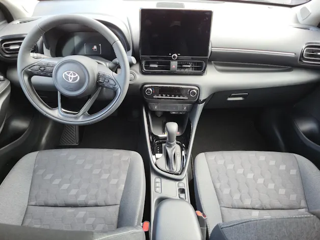 Toyota Yaris 1.5 VVT-i HSD Trend