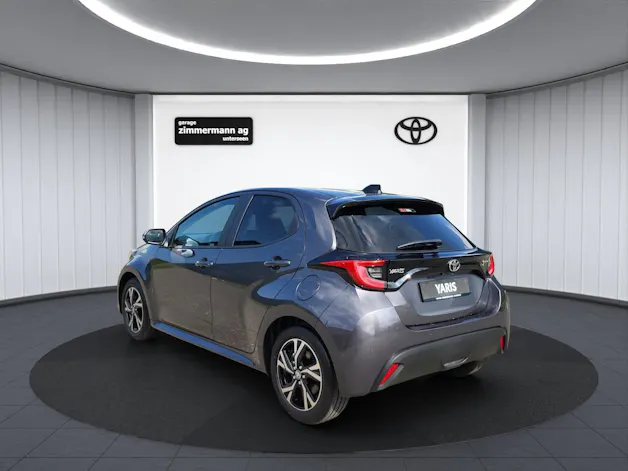 Toyota Yaris 1.5 VVT-i HSD Trend