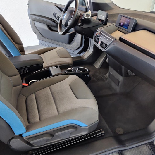 Vehicle image BMW i3