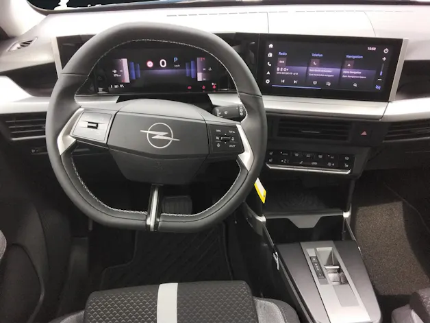 Opel Frontera 1.2 T HEV 145 GS