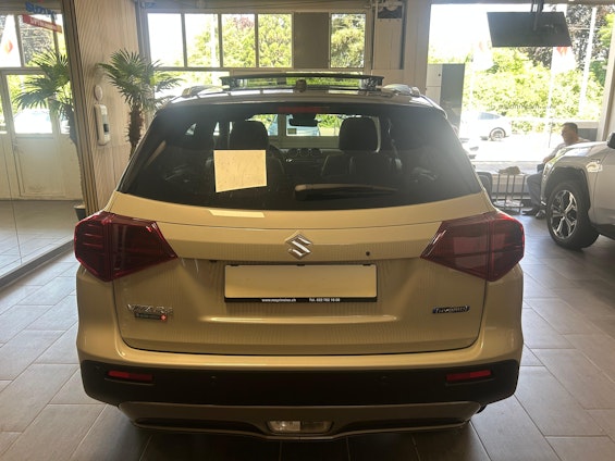 Vehicle image 7