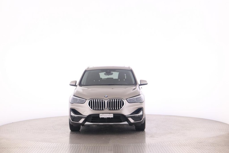 Vehicle image BMW X1