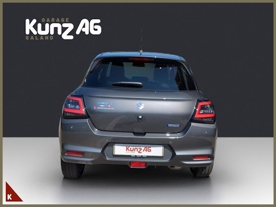 Vehicle image 4 Vehicle image 4