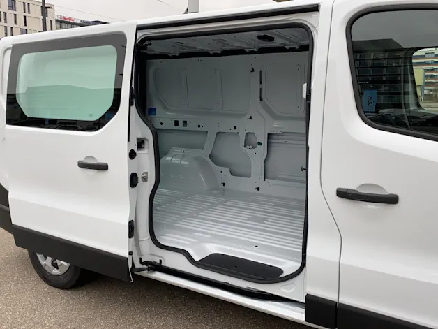 Renault Trafic Elektro EV52 22kW L2H1 Elektrofahrzeug 100% Elektrik