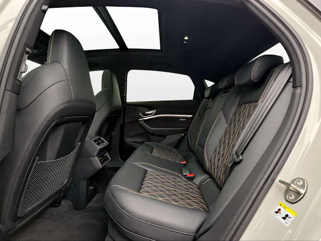 AUDI e-tron S Sportback quattro