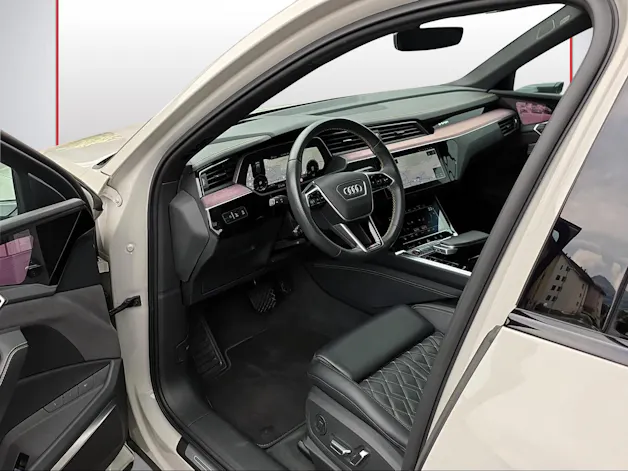 AUDI e-tron S Sportback quattro