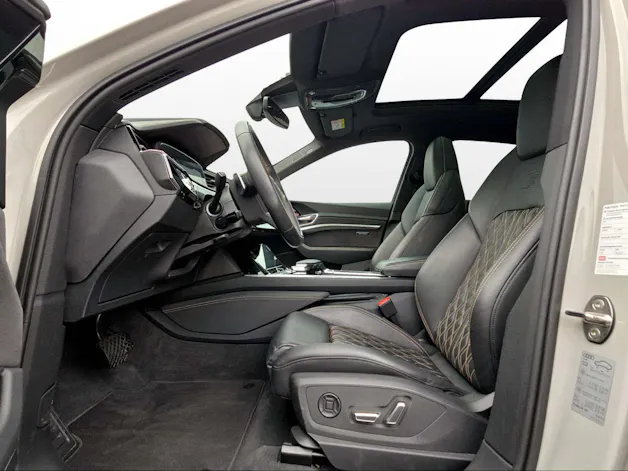AUDI e-tron S Sportback quattro