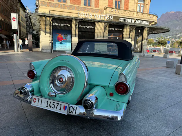 Ford Thunderbird 4.8