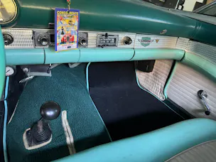 Ford Thunderbird 4.8