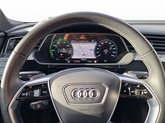 Audi e-tron S quattro