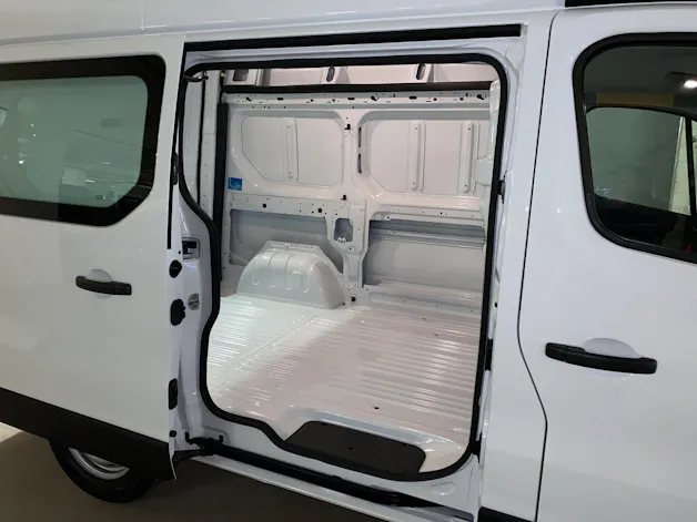 Renault Trafic 2.0 Blue dCi 150 Advance L1H2 EN