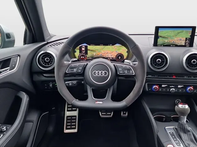 Audi RS3 Limousine 2.5 TSI quattro S-tronic