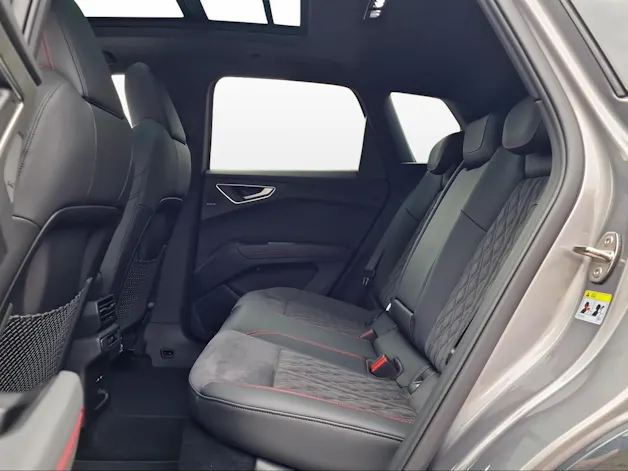 Audi Q4 e-tron 45 Edition Swiss Ski quattro