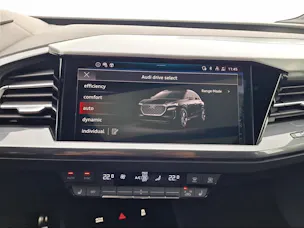 Audi Q4 e-tron 45 Edition Swiss Ski quattro