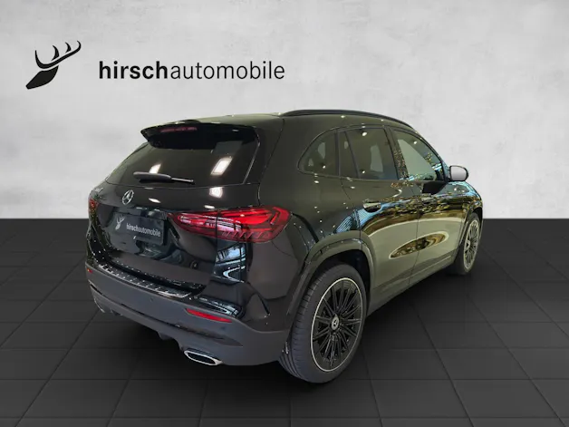 Mercedes-Benz GLA 200 7G-DCT