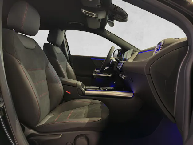Mercedes-Benz GLA 200 7G-DCT