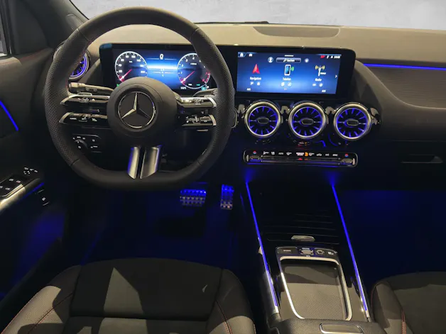 Mercedes-Benz GLA 200 7G-DCT