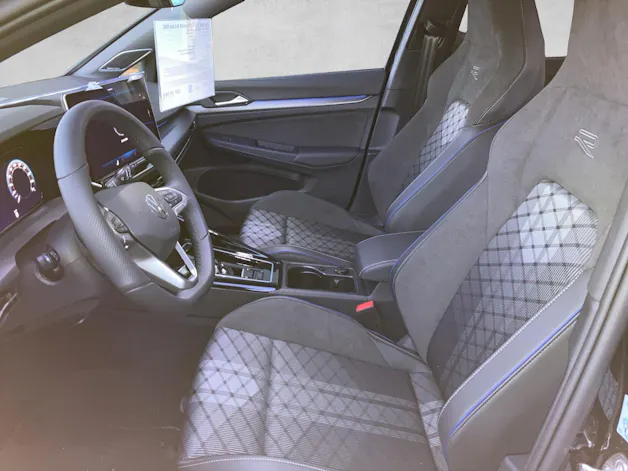 VW Golf 1.5 e TSI mHEV R-Line DSG
