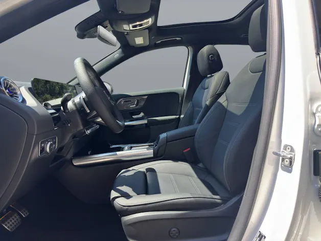 Mercedes-Benz GLA 250 Swiss Star AMG Line 4matic