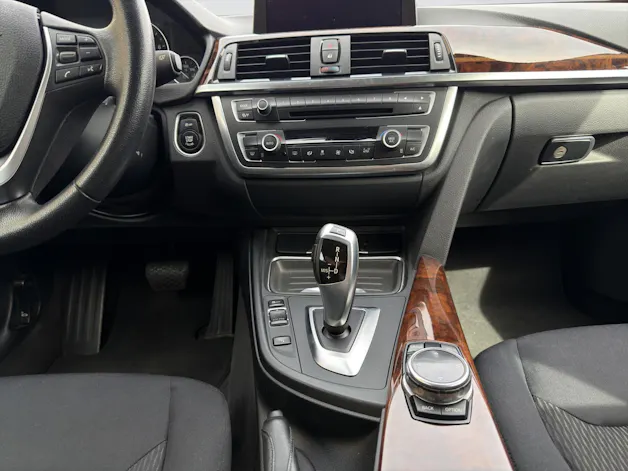 BMW 320i xDrive Gran Turismo