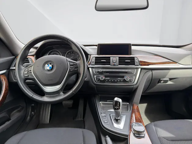 BMW 320i xDrive Gran Turismo