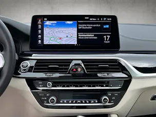 BMW M550i xDrive SAG