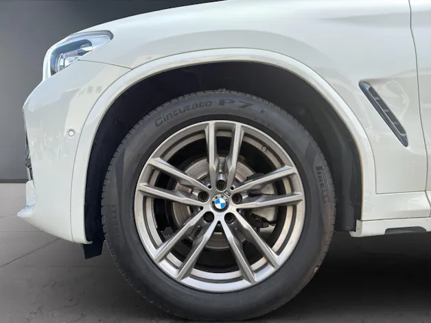 BMW X3 20d xDrive paddles