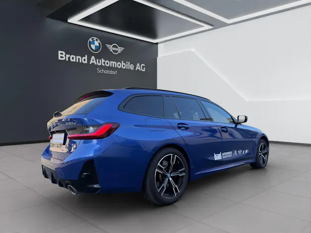BMW 330e xDrive SAG Touring