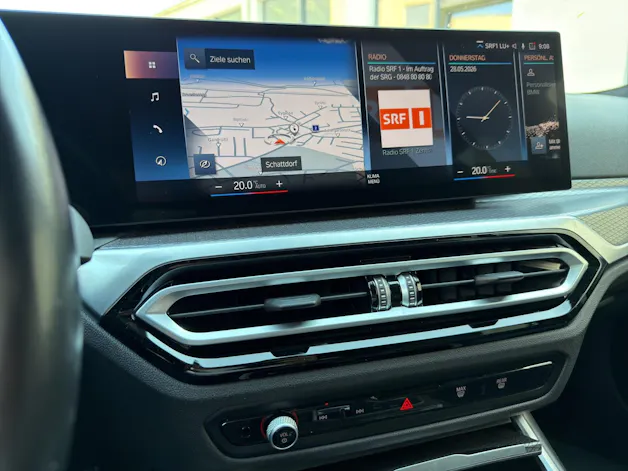 BMW 330e xDrive SAG Touring