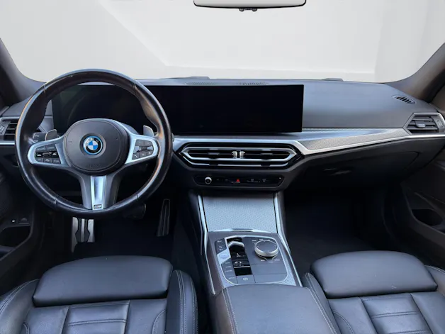 BMW 330e xDrive SAG Touring