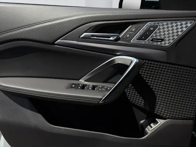 BMW iX2 30 xDrive