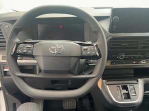 Vehicle image TOYOTA PROACE Van L1 75KWh Advanced