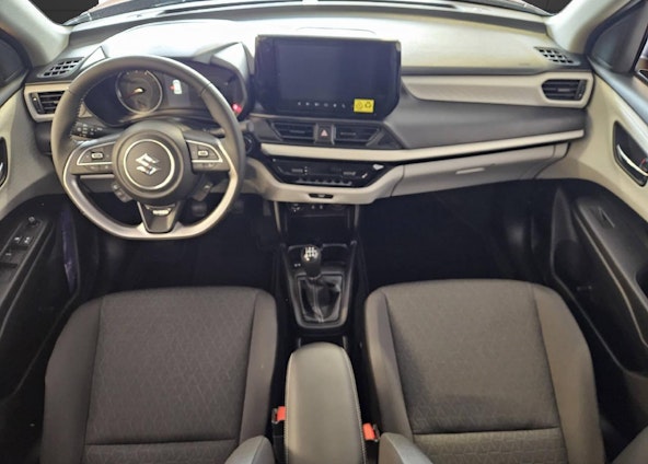 Vehicle image 4 Vehicle image 4