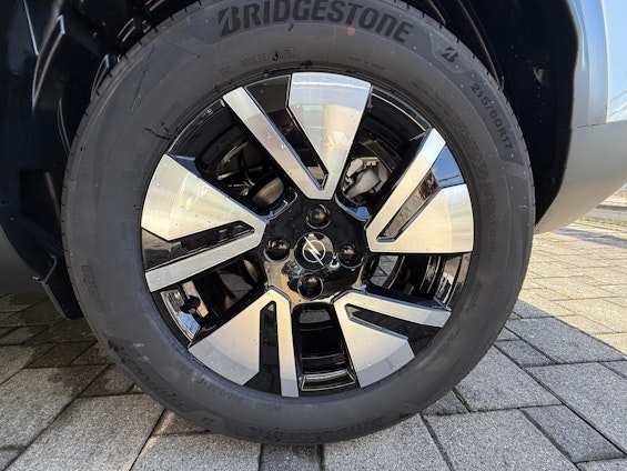 Vehicle image 11 Vehicle image 11