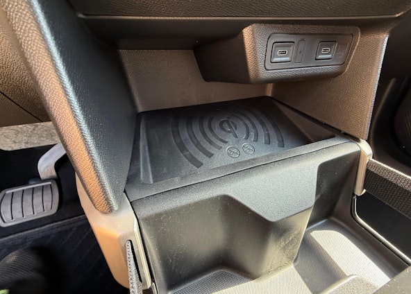 Vehicle image 34 Vehicle image 34